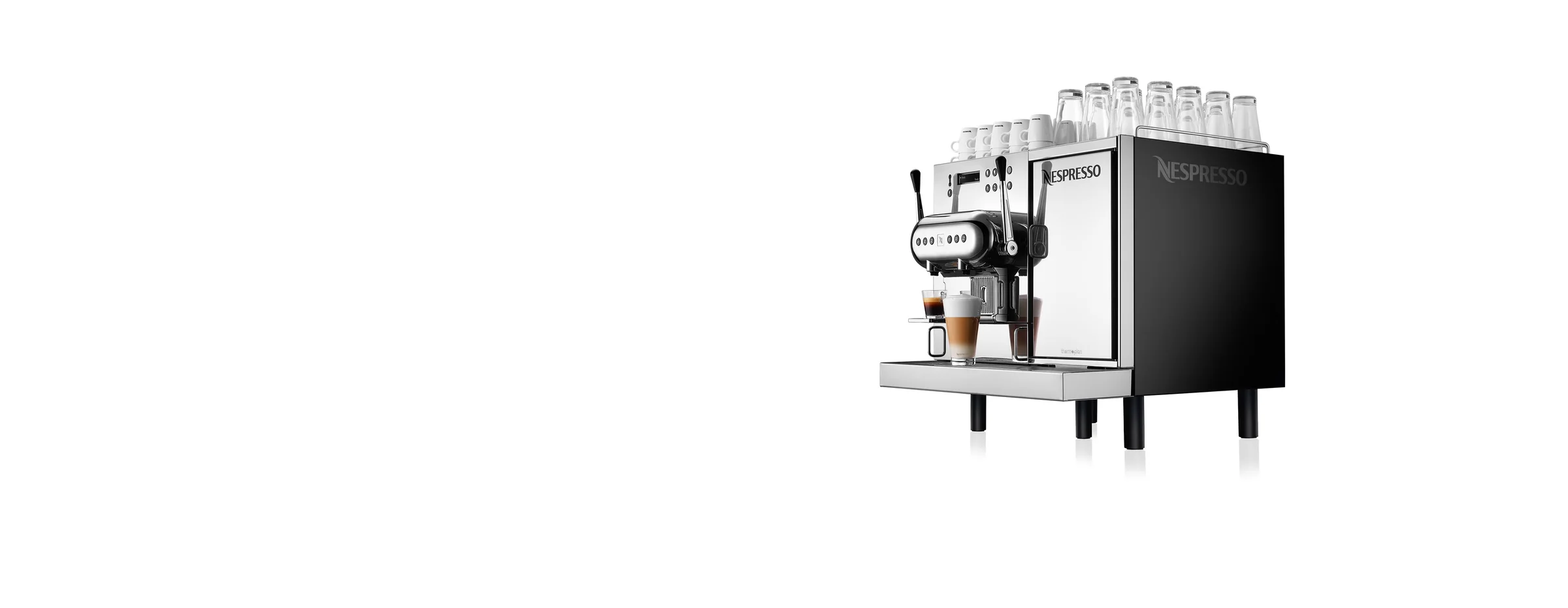 Aguila 220 three-quarter view