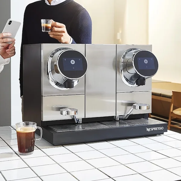 Momento Coffee & Coffee M200 commercial coffee machine